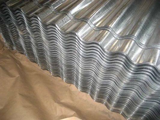 60-95HRB Độ cứng bề mặt Bảng thép lợp cho mái nhà và xây dựng